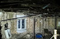 Вночi у Нікополі та Марганці ворожі обстріли пошкодили житлові будинки