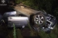 У Кривому Розі рятувальники дістали водія з пошкодженої внаслідок ДТП автівки