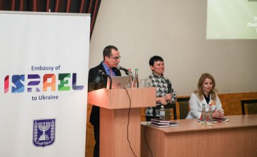 В днепровской больнице №4 израильские медики поделились опытом по реабилитации