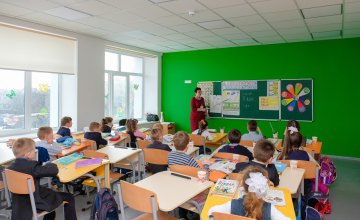 Почти 2 тыс. учителей Днепропетровщины прошли переподготовку для обучения по новым стандартам
