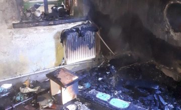 Пожар в частном доме: в Каменском пострадал 52-летний владелец жилья 