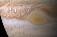 NASA опубликовало фото гигантского урагана на Юпитере 