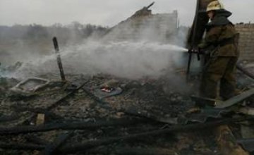 На Днепропетровщине произошел пожар на крыше жилого дома