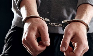 В Хмельницкой области 6,5 лет тюрьмы получил мужчина, который совершал развратные действия в отношении 7-летней девочки