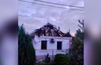 Вночі тричі обстріляли Нікопольський район: зайнялися пожежі, пошкоджені будинки