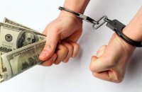 Во Львовской области задержали адвоката, который предлагал 5 тыс. долларов взятки прокурору