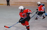 «Днепровские Волки 98/99» сыграют в юношеском чемпионате по хоккею