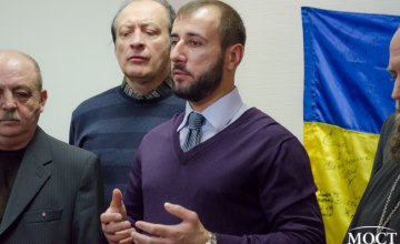 В Днепре народный депутат Сергей Рыбалка провел встречу активистами Волонтерского центра «Надія» (ВИДЕО)