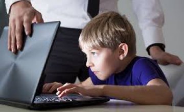 Психологи рассказали, в каком возрасте у детей проявляется Интернет-зависимость