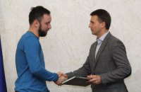 Глеб Пригунов вручил бойцам АТО удостоверения добровольцев