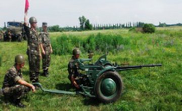 Днепропетровские воины-зенитчики повышают свои навыки по огневой подготовке (ФОТО)