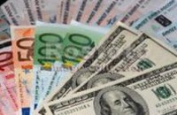Торги на межбанке открылись ростом котировок по доллару