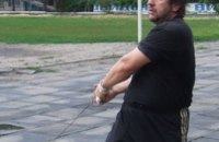 Днепропетровский бизнесмен установил мировой рекорд в метании веса