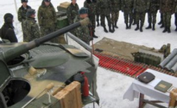 Днепропетровские десантники провели показательные занятия по боевой подготовке