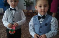 На Днепропетровщине разыскивают двух маленьких детей, которых забрал бывший муж: полиция просит помочь (ФОТО)