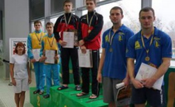 Серебряный дуэт: днепропетровцы стали призерами чемпионата Украины по прыжкам в воду