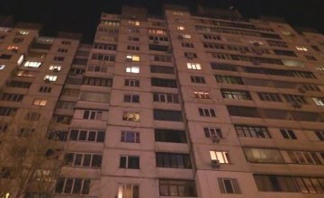 ​В Киеве 13-летняя девочка выпрыгнула с 14-го этажа