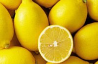 В Днепропетровске снизились цены на лимоны и чеснок