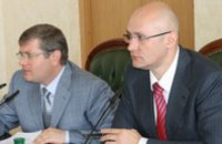 Руководители области поздравили днепропетровчан с Днем молодежи