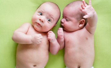 В Днепре врачи спасли месячных близнецов, которые весили менее двух килограмм (ВИДЕО)