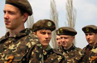 В 2013 году украинских юношей еще будут забирать в армию