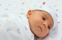 В Великобритании разрешили рожать детей от трех родителей