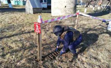 На Киевщине возле детского садика обнаружили 6 минометных мин времени Второй мировой войны (ФОТО)