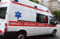 Спускала собаку и разбила стекло автомобиля: в Петриковском районе ночью напали на медиков «скорой»