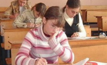 Украине нужна реформа школьного образования, – ОПРОС 