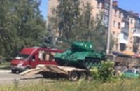 В Донецкой области с постамента угнали еще один танк 