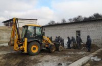 Комунальники демонтували незаконні споруди у Соборному районі Дніпра