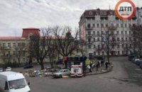 В Киеве снесли рынок на Андреевском спуске (ФОТО)