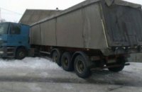 В Днепропетровской области грузовик врезался в жилой дом