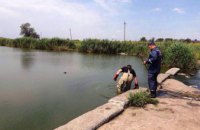 ​На Днепропетровщине в реке Каменка местные жители обнаружили тело мужчины (ФОТО)