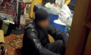 В Никополе полиция «на горячем» задержала трижды судимого вора-домушника