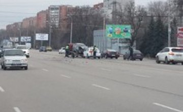 На Запорожском шоссе произошло ДТП с участием 4 авто (ФОТО)