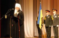 Митрополит Ириней поздравил военнослужащих с профессиональным праздником