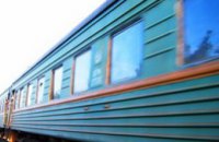 В Днепродзержинске женщина бросилась под поезд