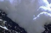 В горах Закарпатья сошла лавина объемом 600 кубометров