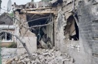 Вночі ворог вдарив по трьох районах Дніпропетровщини: є постраждалі, зруйновано будинки та пошкоджено лінію електропередач