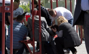 Двое пострадавших от взрывов в Днепропетровске находятся в удовлетворительном состоянии