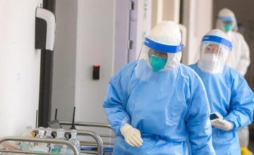 ﻿Медики Днепропетровщины, которые будут работать с больными коронавирусом, будут получать премии