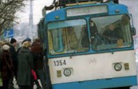 До 25 мая днепропетровские трамваи и троллейбусы останавливаться не будут 