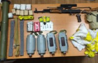 В Днепропетровской области СБУ обнаружила шесть тайников с оружием и боеприпасами