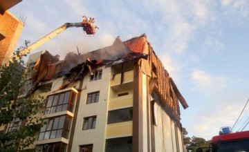 В Киеве произошел масштабный пожар в недостроенном жилом комплексе на ул. Ясногорской (ВИДЕО)