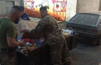Вантажі з продуктами та медикаментами: чергова допомога від Дніпра військовим, переселенцям, мешканцям у гарячих точках
