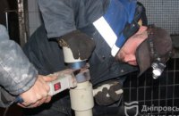 Майже 300 осель вже з теплом: в одній із багатоповерхівок Дніпра оперативно полагодили систему опалення