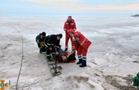 На Днепропетровщине  два рыбака провалились под лед, один из них погиб (ФОТО)