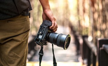 В Каменском у журналиста отобрали фотоаппарат: возбуждено уголовное производство 