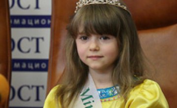 5-летняя днепропетровчанка стала победительницей в своей категории на мировом конкурсе «Мини-мисс мира Юная Модель 2013» (ФОТО)